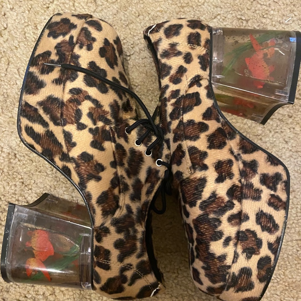 Spunky fun cheetah print platforms with Fish in heel